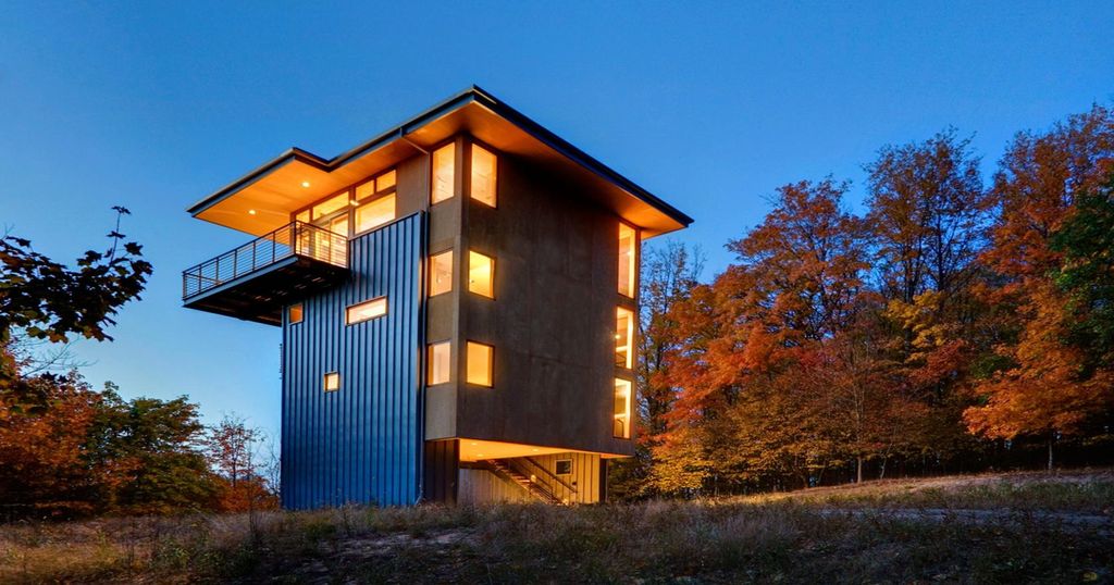 Une-tour en bois pour observer de chez soi la nature