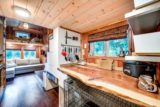 cuisine - Basecamp tiny house par Backcountry Tiny Homes - Usa