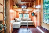 salon - Basecamp tiny house par Backcountry Tiny Homes - Usa