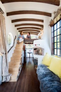 ipsy Mermaid tiny house par Robert and Rebekah Sofia - Usa