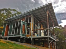 Kin Kin Container House - Queensland - Australie