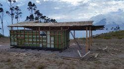 autoconstruction micro maison en Equateur