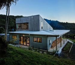 arrière - Back Country house par David Maurice de LTD Architectura - Puhoi bush - Nouvelle Zélande