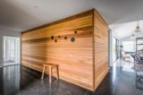 couloir accès chambres & pièce de vie - ferndale-home par ADarchitecture - Nouvelle-Zelande