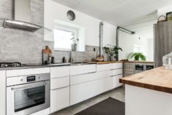 Cuisine moderne - Solar-powered house par Eklund Stockholm - Goteborg, Suede