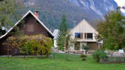 Jardin - Alpine-hut par OFIS-arhitekti - Stara Fuzina, Slovenie