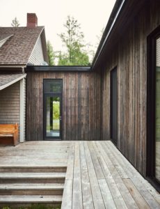 terrasse bois-Les soeurs par Anik Péloquin architecte - La Malbaie - Canada
