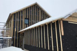 Façade en bois - Springhouse par Sarah Cobb - William Murray - Abercorn, Quebec