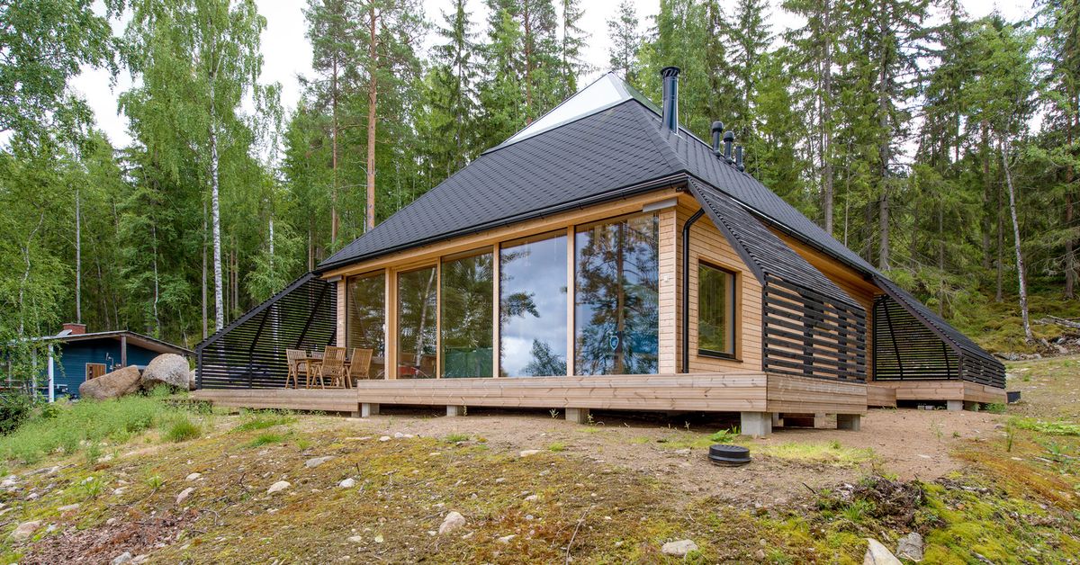 Une- Pyramid-House par VOID-Architecture - Sysma, Finlande © Timo Laaksonen