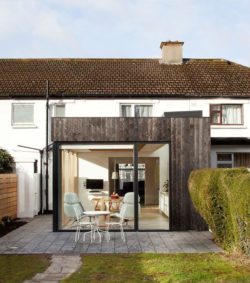 terrasse extension bois - Charred-Wood par Stephen Kavanagh - Dublin, Irlande © Stephen Kavanagh