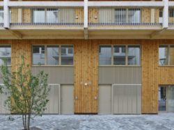 façade entrée - The-Wooden Box-House par SPRIDD architecs- Suède ©MikaelOlsson