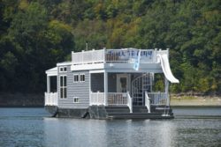 Harbor Cottage Tiny Houseboat - Usa