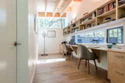 Bureau et bibliothèque - Courtyard-House par Robert Hutchison Architecture - Seattle, USA © Mark Woods