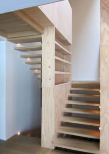 Escalier bois - Magnificent-House-Brussels par Samyn And Partners