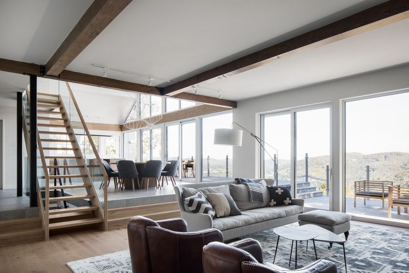 Salon et séjour - High-Altitude-Style par Jane Hope - Saint-Sauveur, Canada © Adrien Williams
