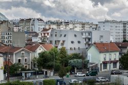 Au clair du quartier par Golay Architecte - Grenoble © Nicephore Tsimbidaros