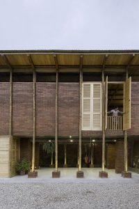 Ouvertures fenêtres en bois - Stilts-House par Natura-Futura-Arquitectura - Equateur, Villamil © Maderas Pedro