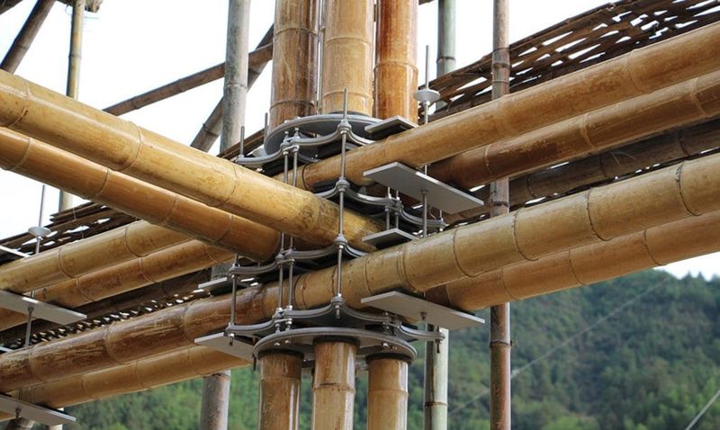 Bambou avec raccord en aluminium - casa-de-bambu par Cardenas de Milan - Zhejiang, Chine © Cardenas de Milan