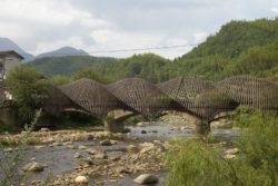 Pont en bambou - Première Biennale internationale d'architecture en bambou - Zhejiang, Chine © Juien Lanoo