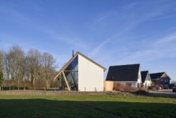 Façade vitrée et bois - Barnhouse par RVArchitecture - Werkhoven, Pays-Bas © Rene de Wit