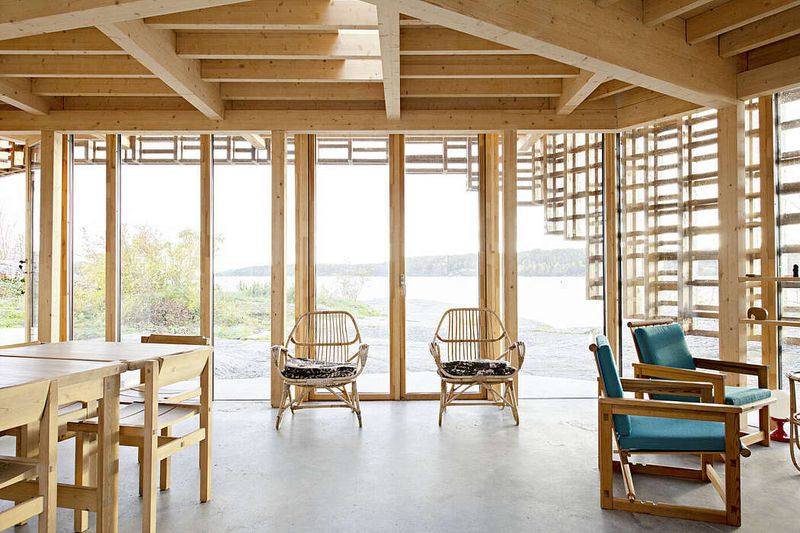 Séjour et salon - House-Island par AtelierOlso - Skatoy, Norvège © Ivar Kvaal