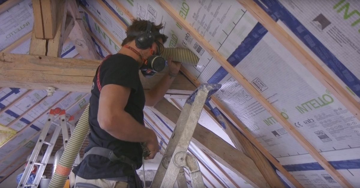 Soufflage de ouate de cellulose