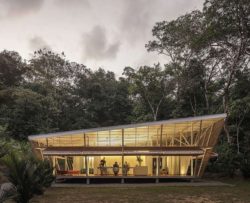 06-No Footprint House par A-01 - Costa Rica © Fernando Alda