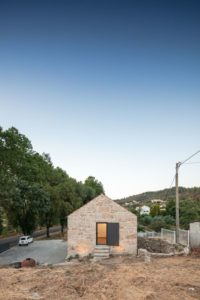 09- MCR2 House par Filipe Pina - Belmonte, Portugal © Joao Morgado