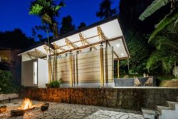 16- Guesthouse par CRU! Architectes - Brésil © nelson kon