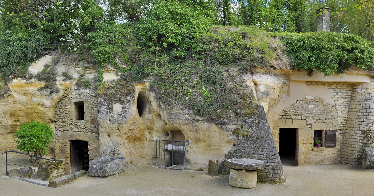 Musée village de troglodytes de Louresse Rochemenier FR-49)