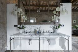 19- Catalan-Farmhouse par Ana Engelhorn Interior Design - Catalogne, Espagne © Hector Jensen Pie