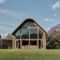 Une-The-Barn-House par Paul-Uhlmann-Architects - Pullenvale, Australie © Andy Macpherson Studio