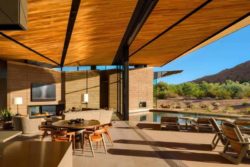 16- Rammed-Earth-Home par Kendle-Design-Collaborative - Arizona, USA © Alexander Vertikoff