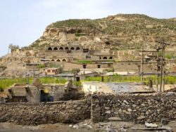 3- mole-town - Sanmenxia, Chine © boredomtherapy