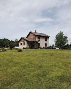 3- Straw-Bale-Home par Julia-John - New York, USA © ohheymissj