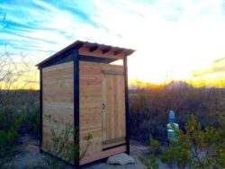 9- Adobe Dome - Texas, USA © Airbnb