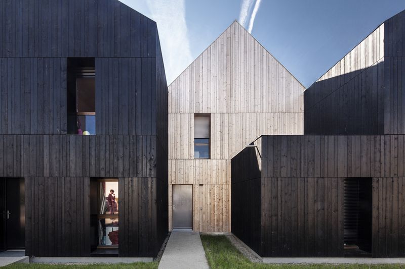 13 Maisons bois paille par NZI architectes - Nogent le Rotrou (FRr-28) © Juan Sepulveda Grazioli