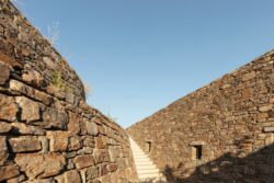 3-Xerolithi-House-Sinas-Architects-SERIFOS-Grece-credits-photos-Yiorgos-Kordakis