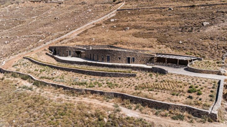 Une-Xerolithi-House-Sinas-Architects-SERIFOS-Grece-credits-photos-Yiorgos-Kordakis