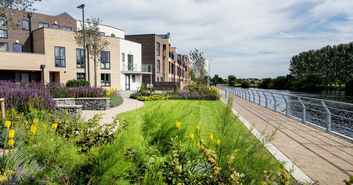 Une-Net-zero-buildings-Jared-Green-credits-photos-Trent-Basin.j