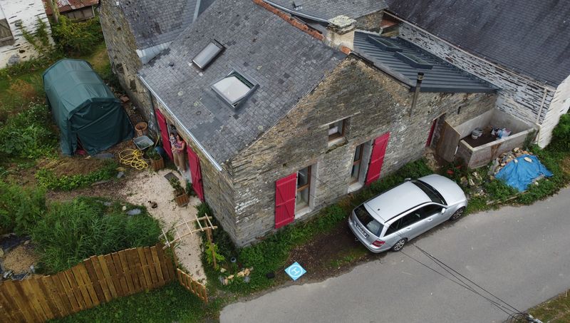 Rénovation d’une petite maison en pierres de schiste aux portes de la Bretagne # BGT 019