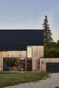 5-Minnedosa-House-Design-Built-credits-photos-Matthew-Sawatzky