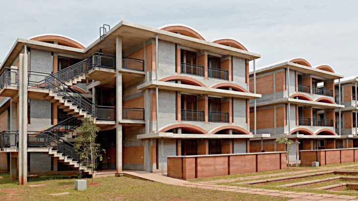 Humanscapes Habitat Urban Living / Auroville Design Consultant. Image John Mandeen