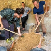 Sensibilisation au bâtir en terre – E dans l’AU – Montpeyroux (FR-34)
