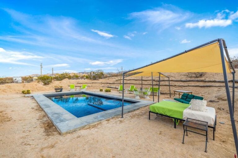 Pleins feux sur le earthbag de Bonita Domes en Californie Usa Build