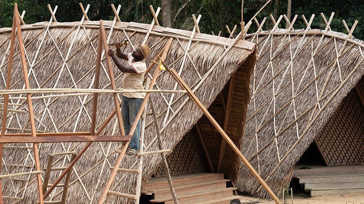 Warka Village, Cameroun. Image © WarkaWater, via CicloVivo 