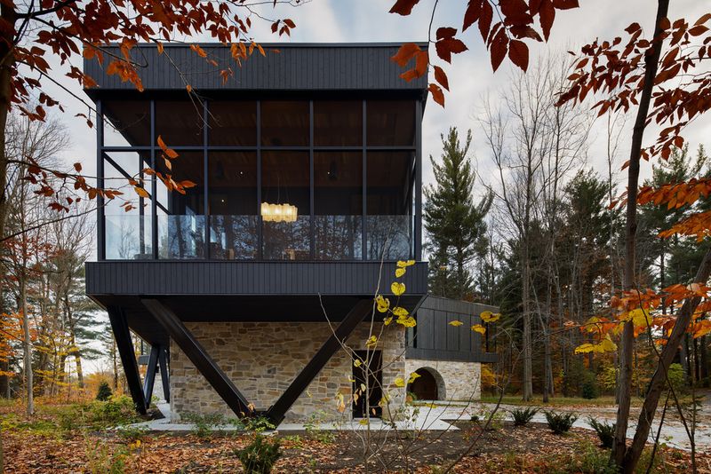 Résidence des Forges par Bourgeois / Lechasseur architectes - Mauricie, Québec, Canada - Photo Adrien Williams