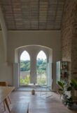 vieille chapelle par Tuckey design studio à Devon, Angleterre -Photo James Brittain