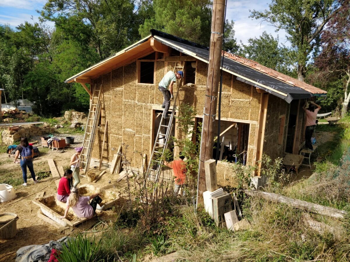 Portes Ouvertes à l’Oasis de Charles et la Gratitude : Rejoignez notre éco-lieu en Ariège !